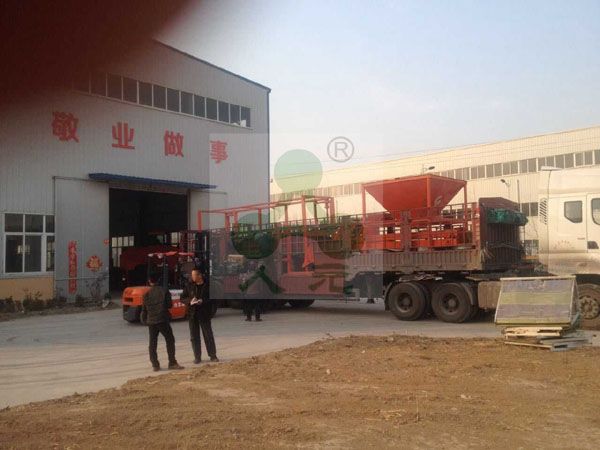 贵州项目成品装车_有机肥生产线设备装车