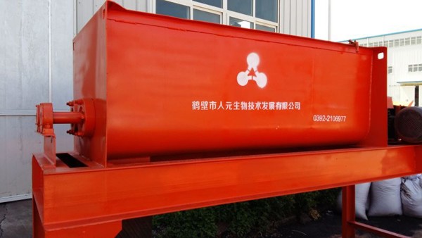 有机肥搅拌机特点与工作原理