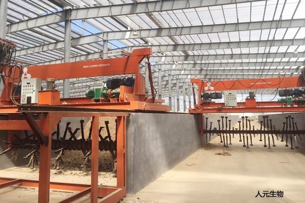 猪粪鸡粪牛粪翻抛机车间建设方法价格型号