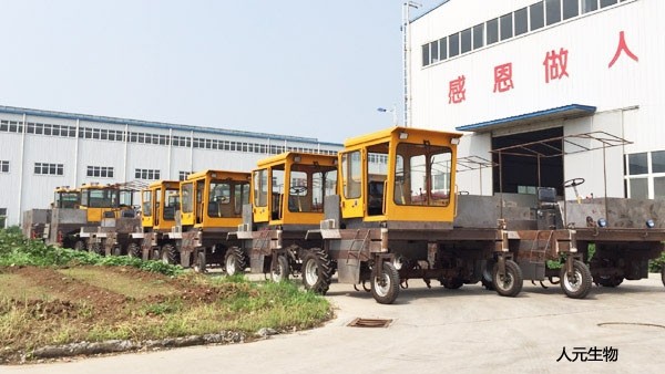 地面轮式翻堆机操作要求与维护保养