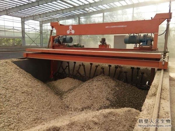 关于有机肥翻抛机的类型