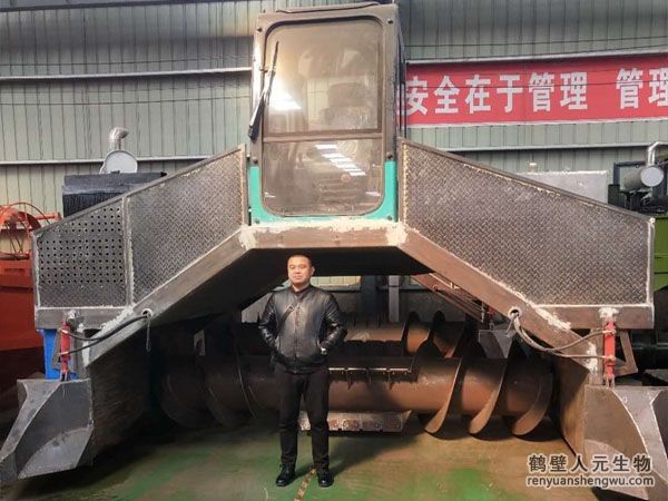 大型有机肥翻堆机图片2